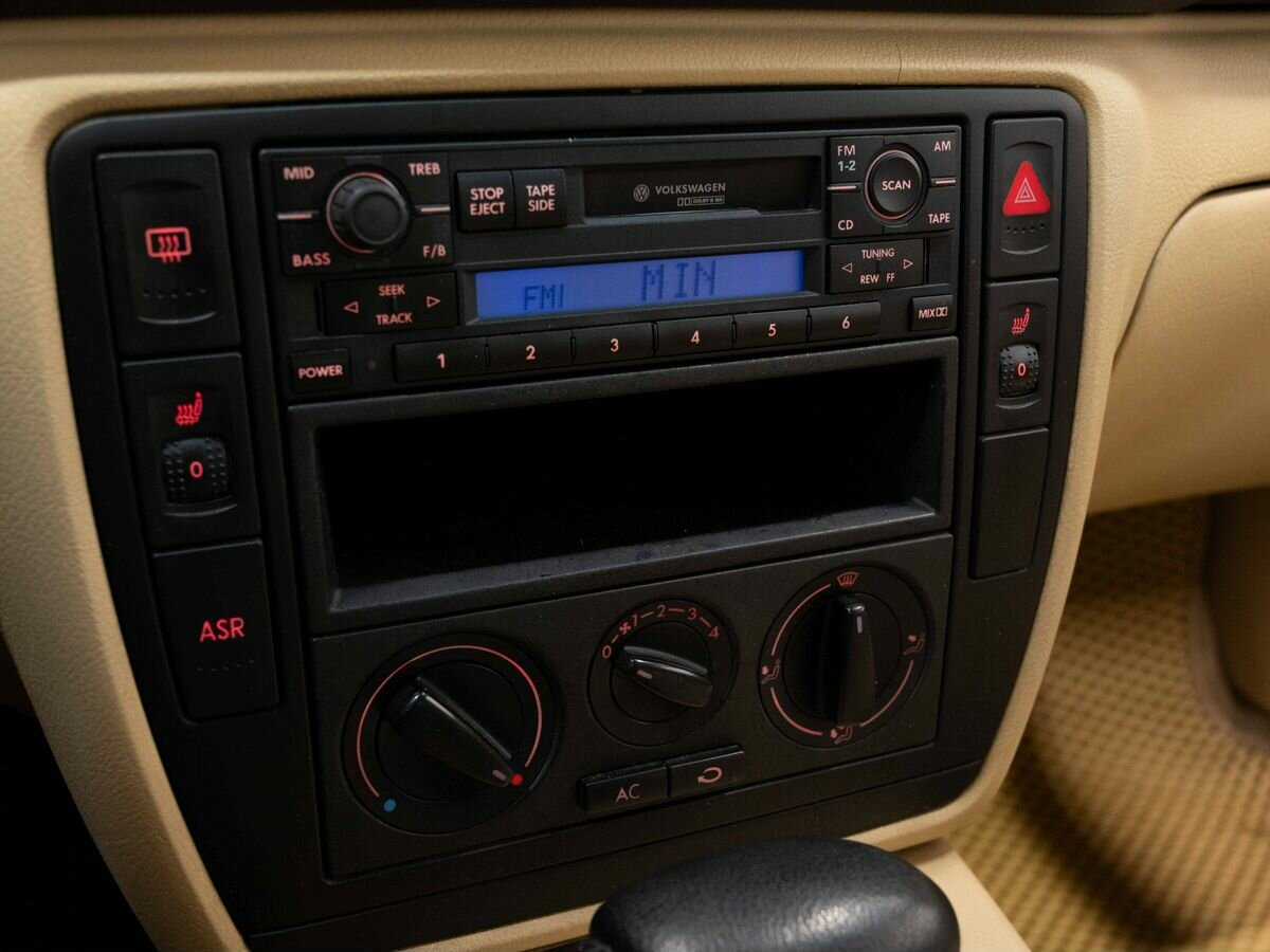 Volkswagen Passat, 2001 Фото №17