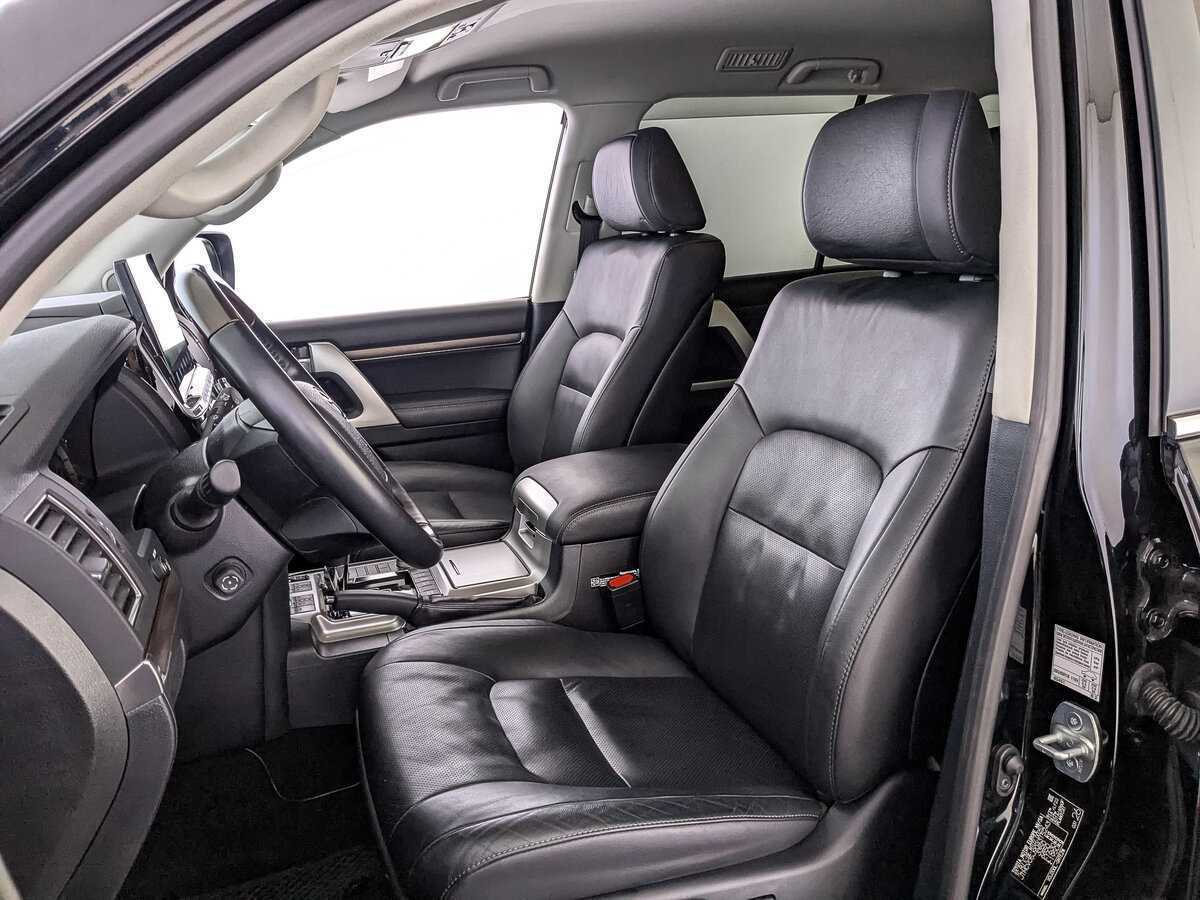 Toyota Land Cruiser, 2020 Фото №18