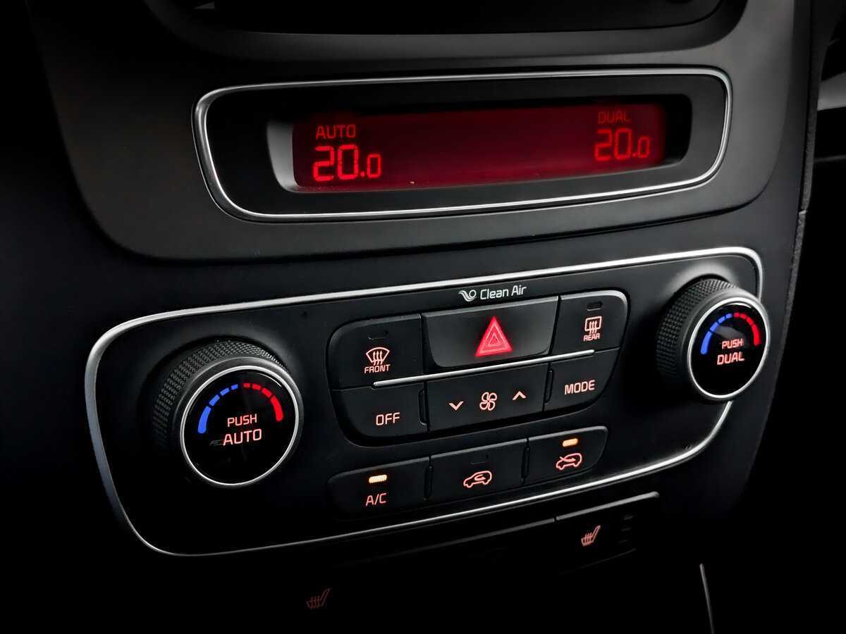 Kia Sorento, 2018 Фото №25