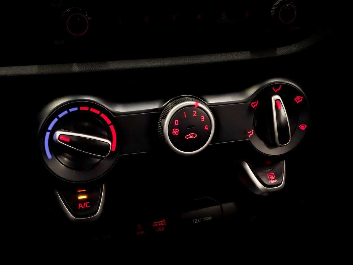 Kia Rio X-Line, 2020 Фото №24