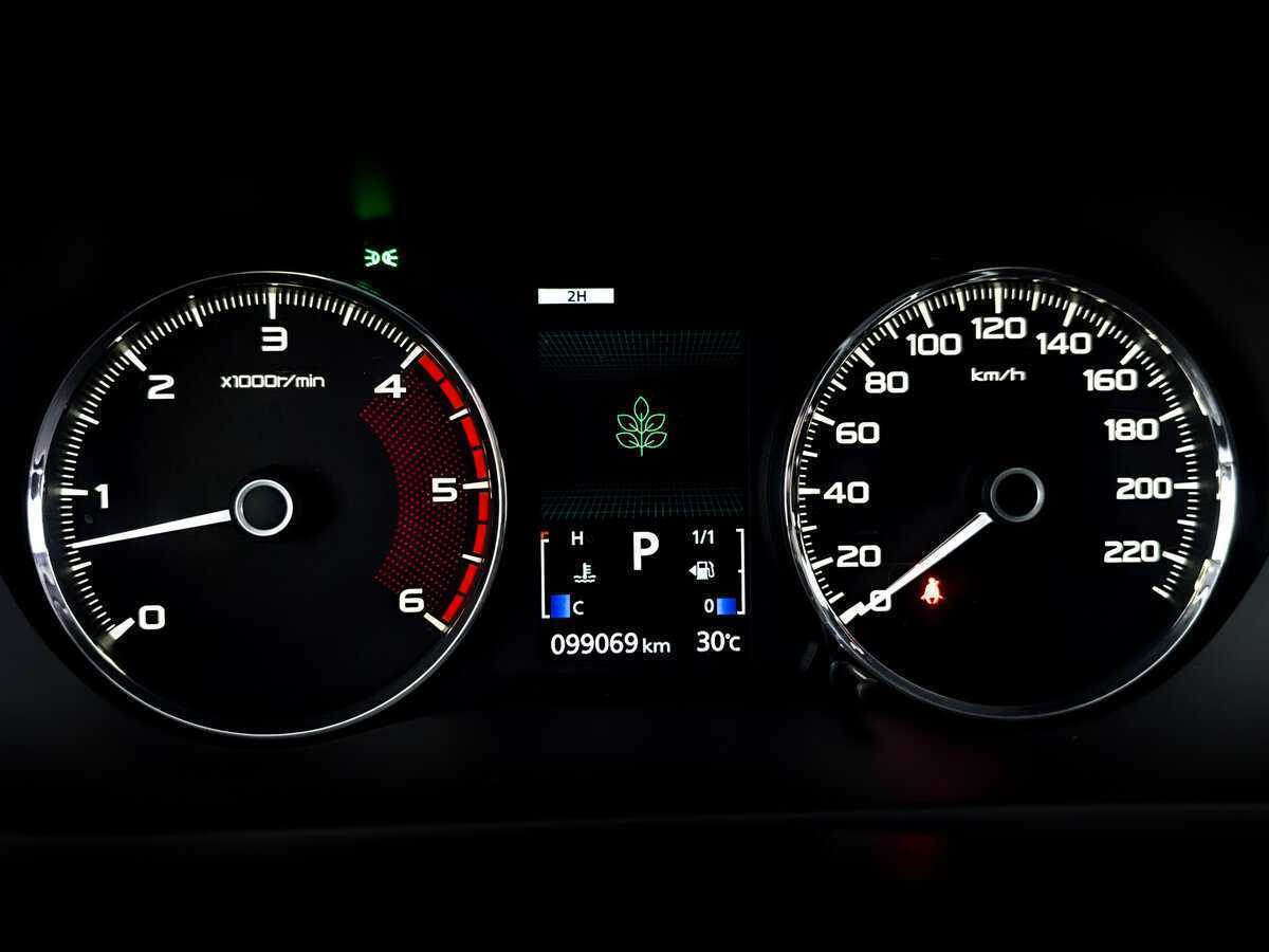 Mitsubishi Pajero Sport, 2020 Фото №13