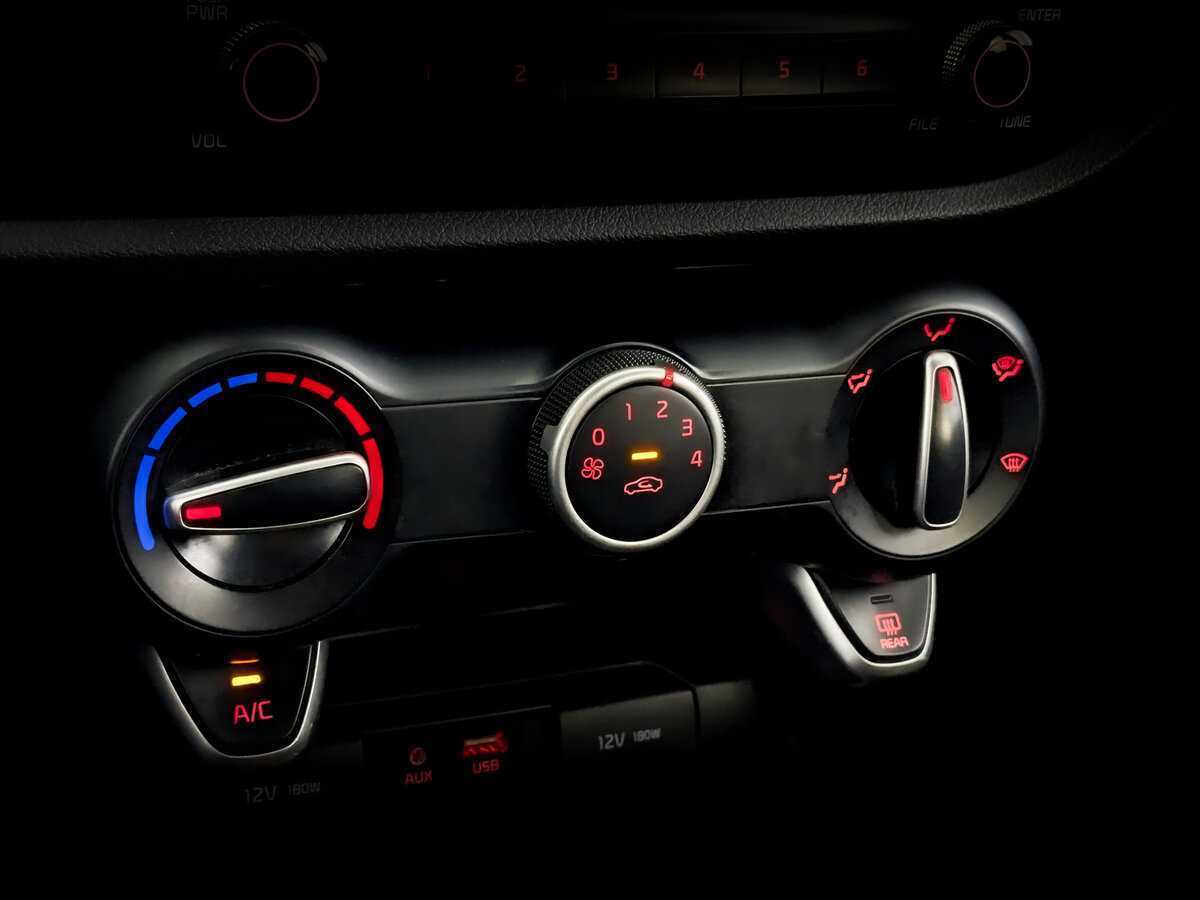 Kia Rio X-Line, 2020 Фото №24