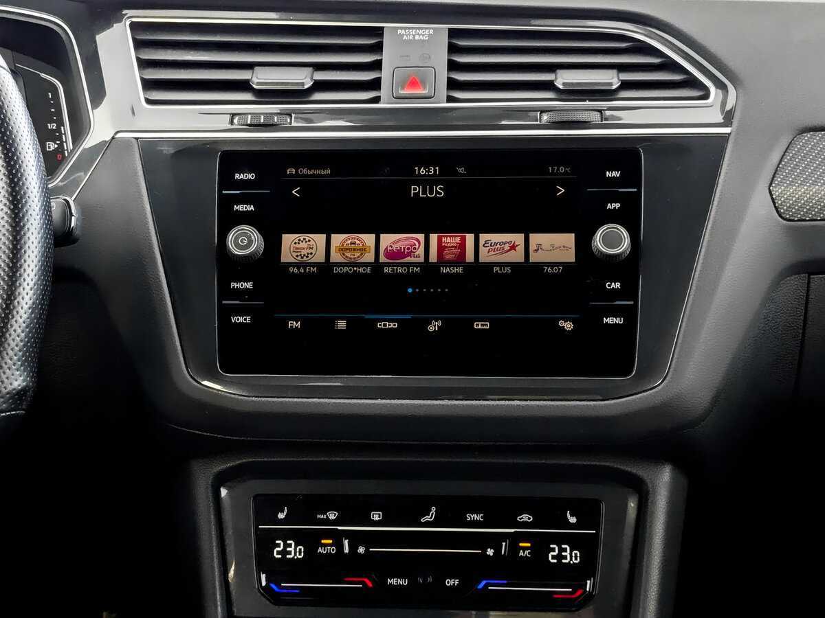 Volkswagen Tiguan, 2021 Фото №15