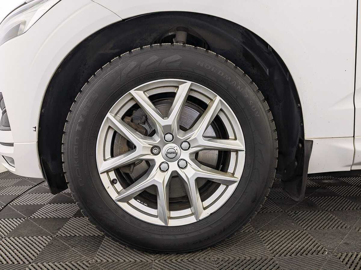 Volvo XC60, 2019 Фото №12