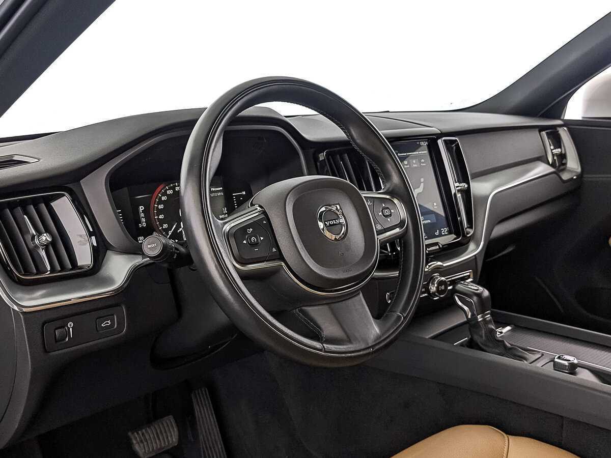 Volvo XC60, 2019 Фото №15