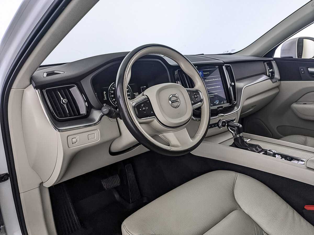 Volvo XC60, 2018 Фото №15