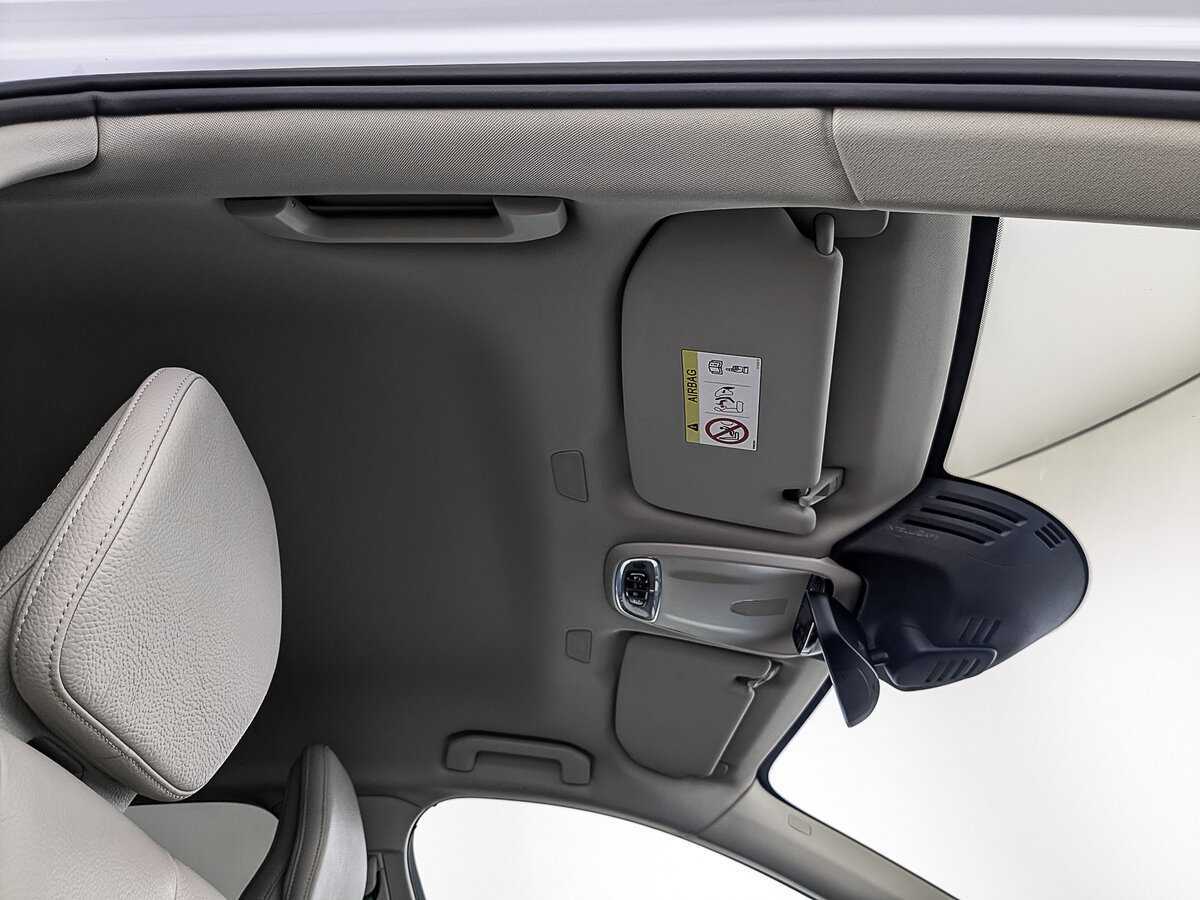 Volvo XC60, 2018 Фото №23