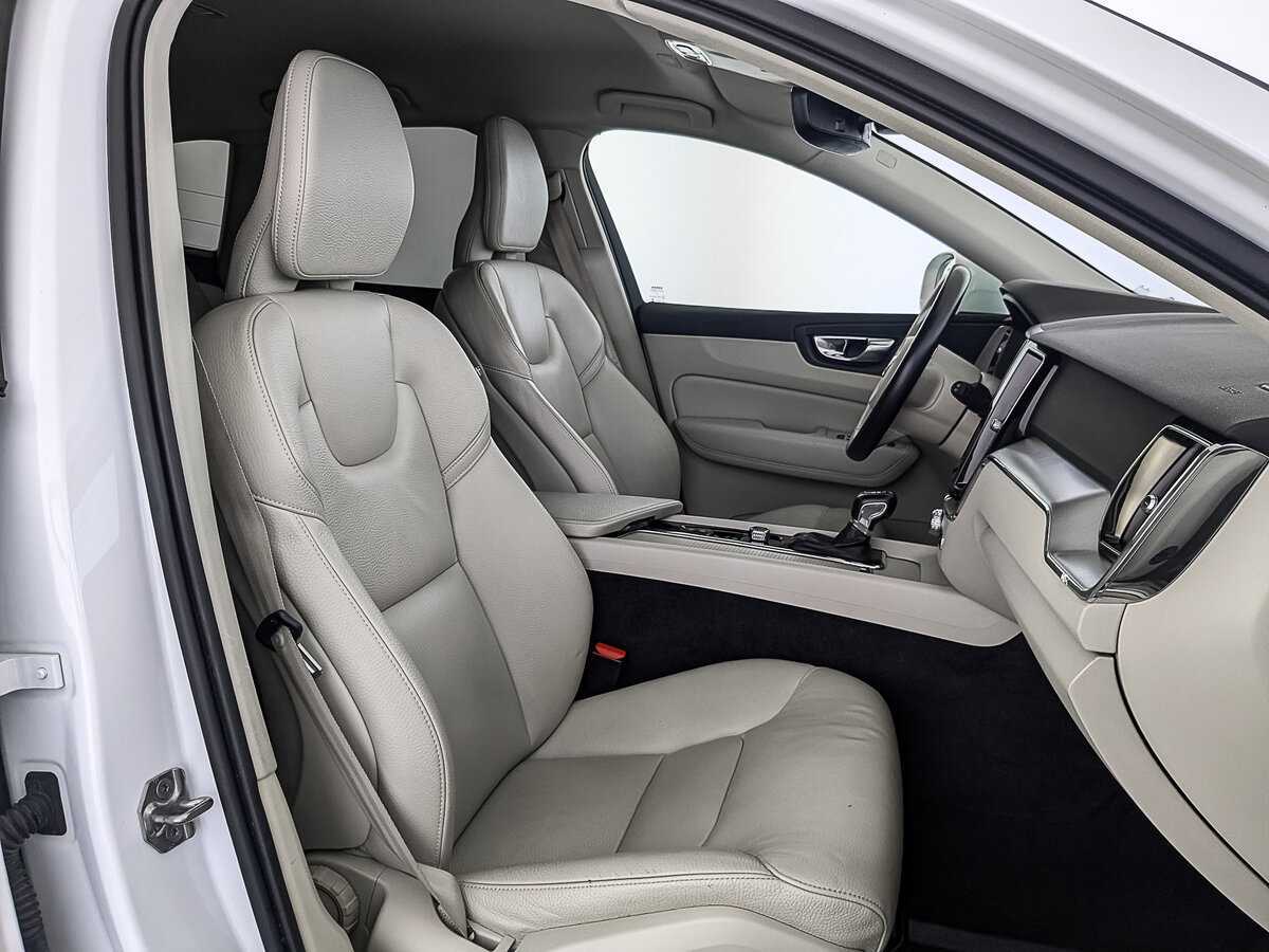 Volvo XC60, 2018 Фото №24