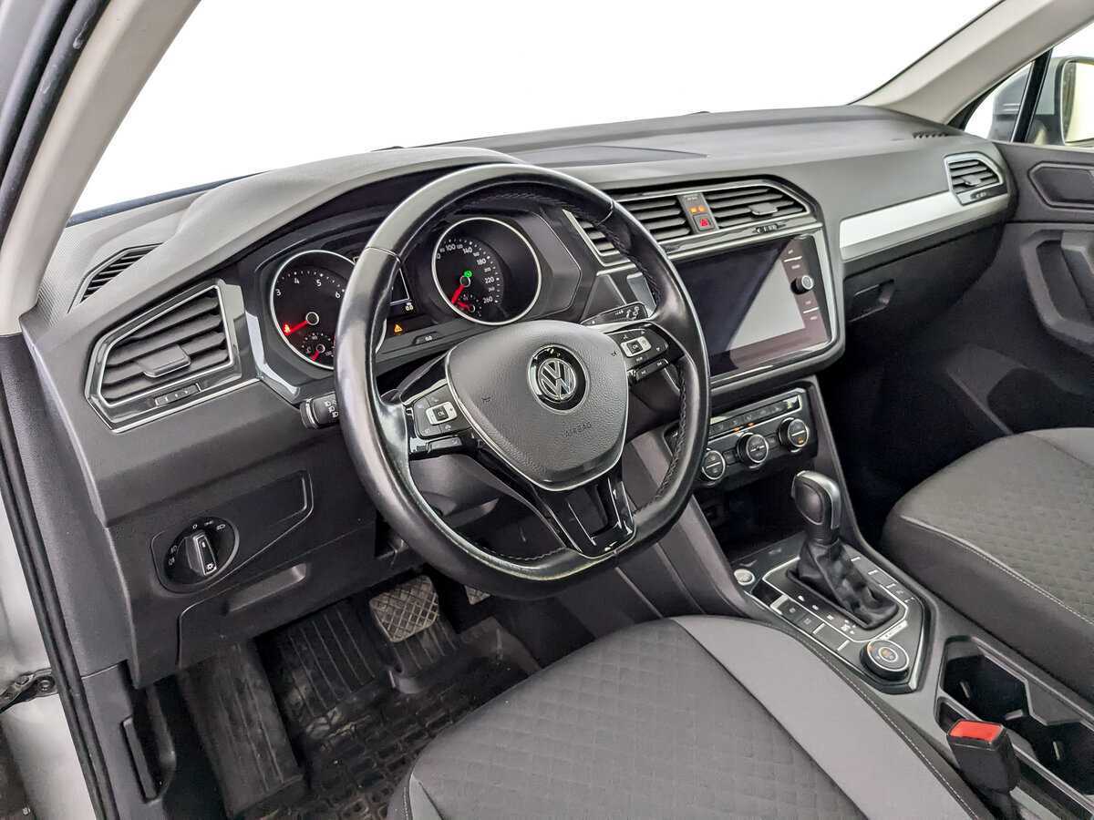 Volkswagen Tiguan, 2019 Фото №16