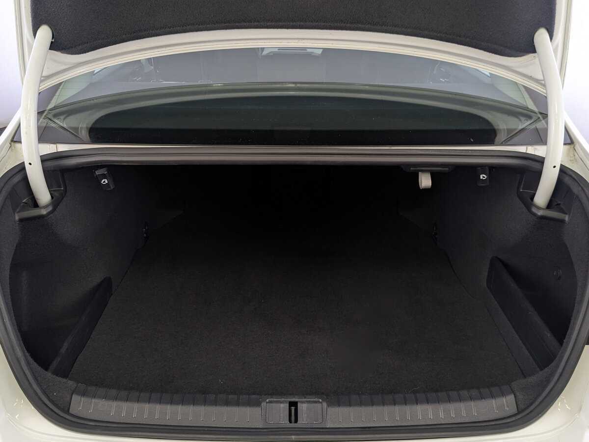 Volkswagen Passat, 2019 Фото №10