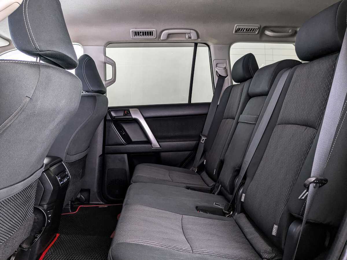 Toyota Land Cruiser Prado, 2020 Фото №18