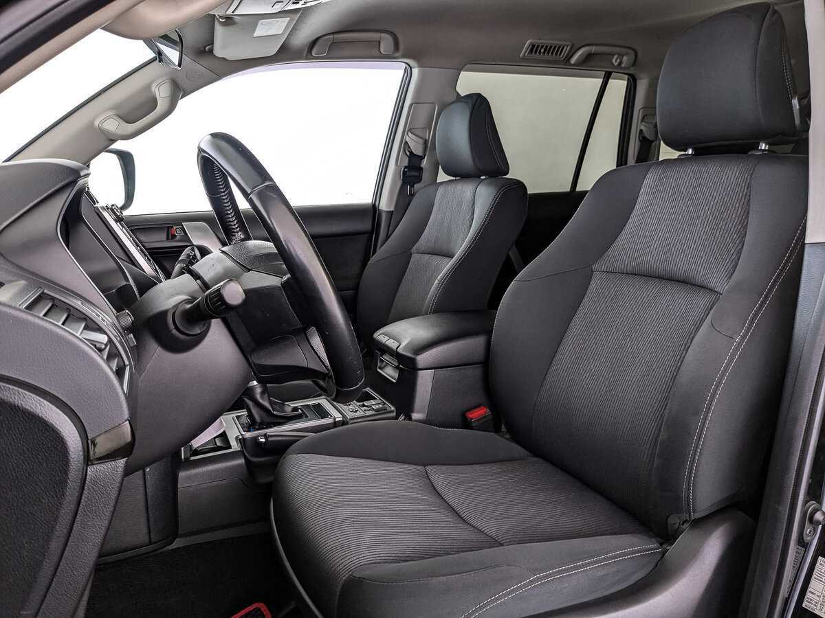 Toyota Land Cruiser Prado, 2020 Фото №20