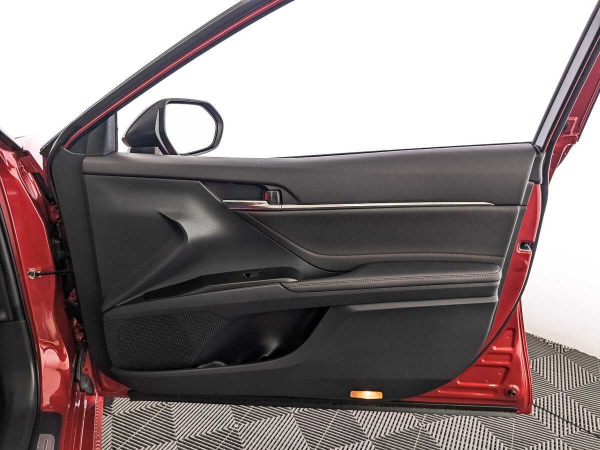 Toyota Camry, 2022 Фото №23