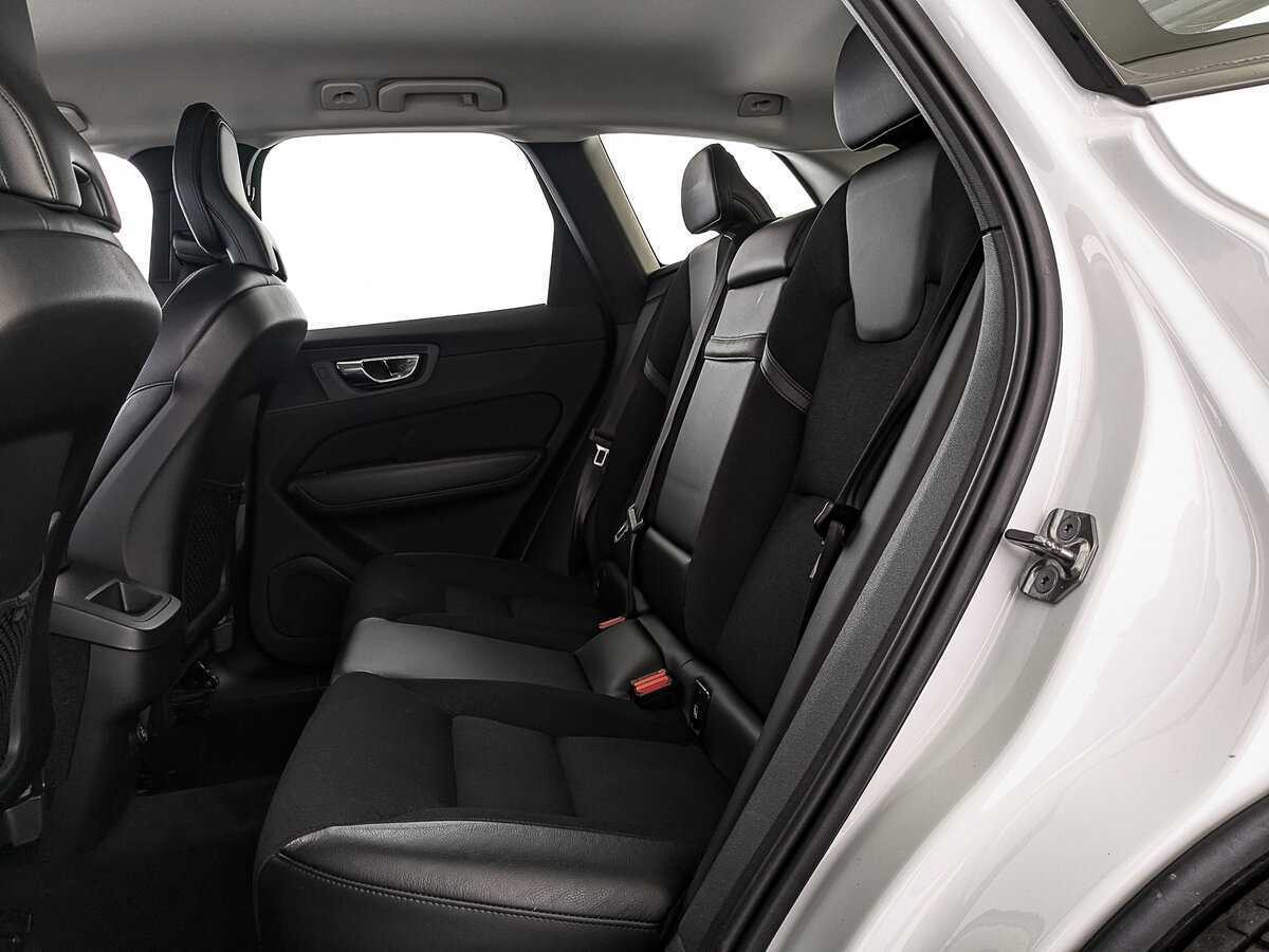 Volvo XC60, 2019 Фото №17