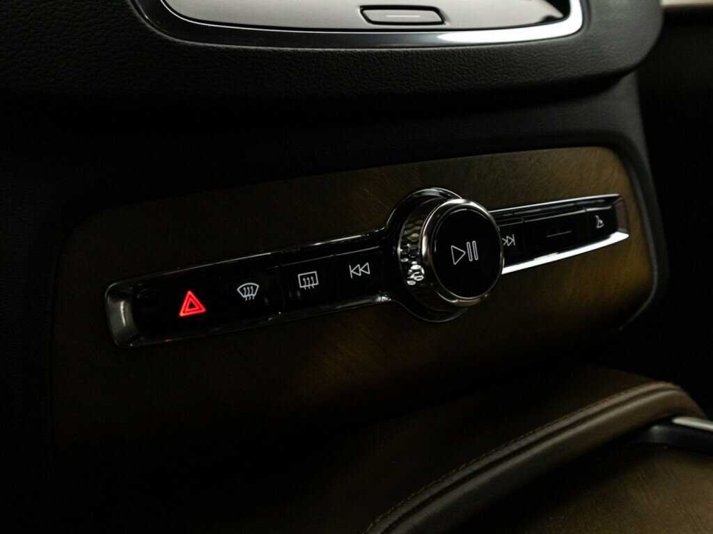 Volvo XC90, 2018 Фото №17