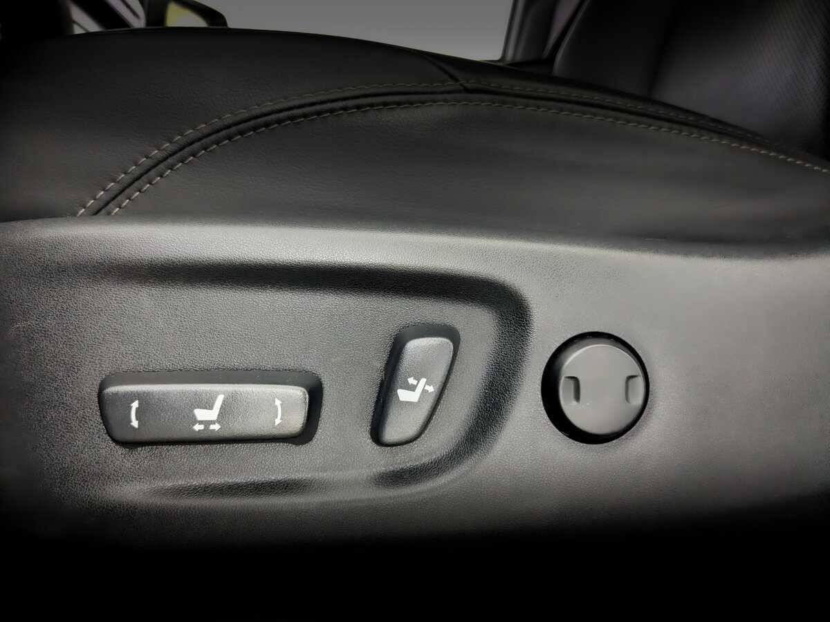 Toyota Land Cruiser Prado, 2022 Фото №21