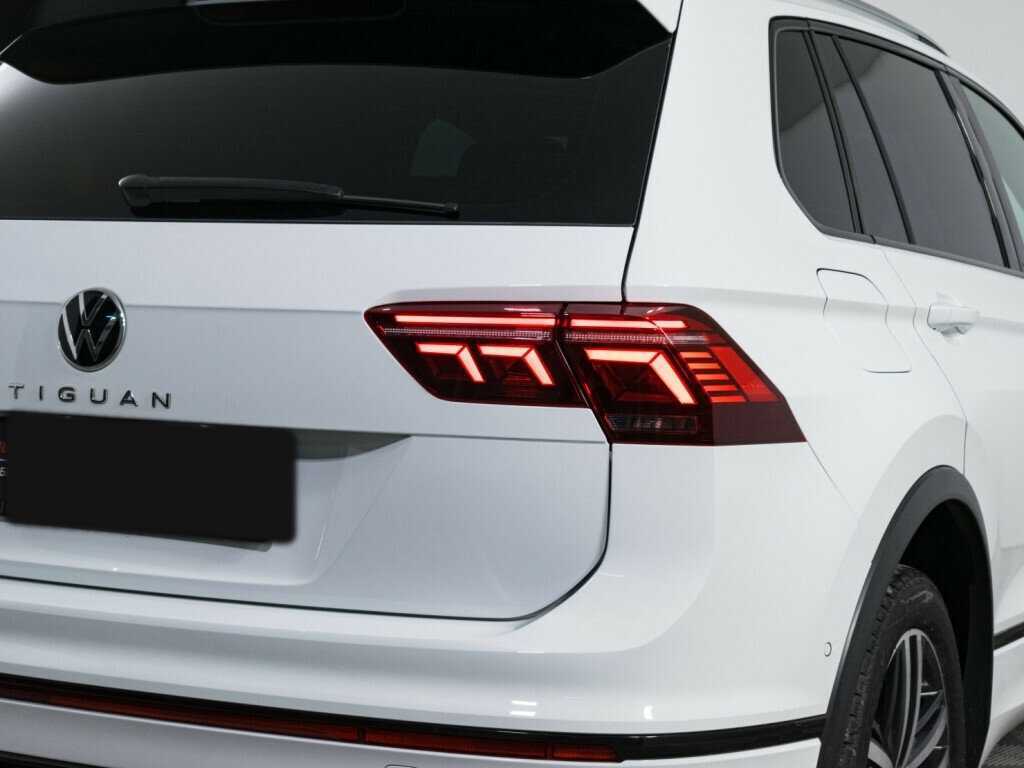 Volkswagen Tiguan, 2021 Фото №15