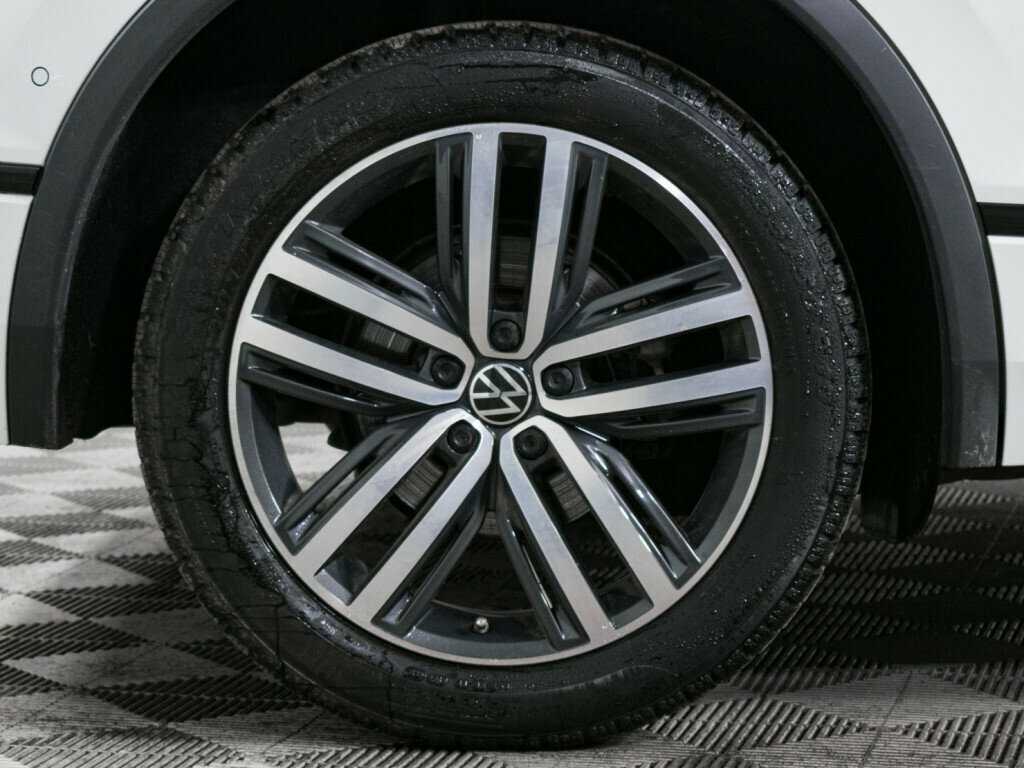 Volkswagen Tiguan, 2021 Фото №17
