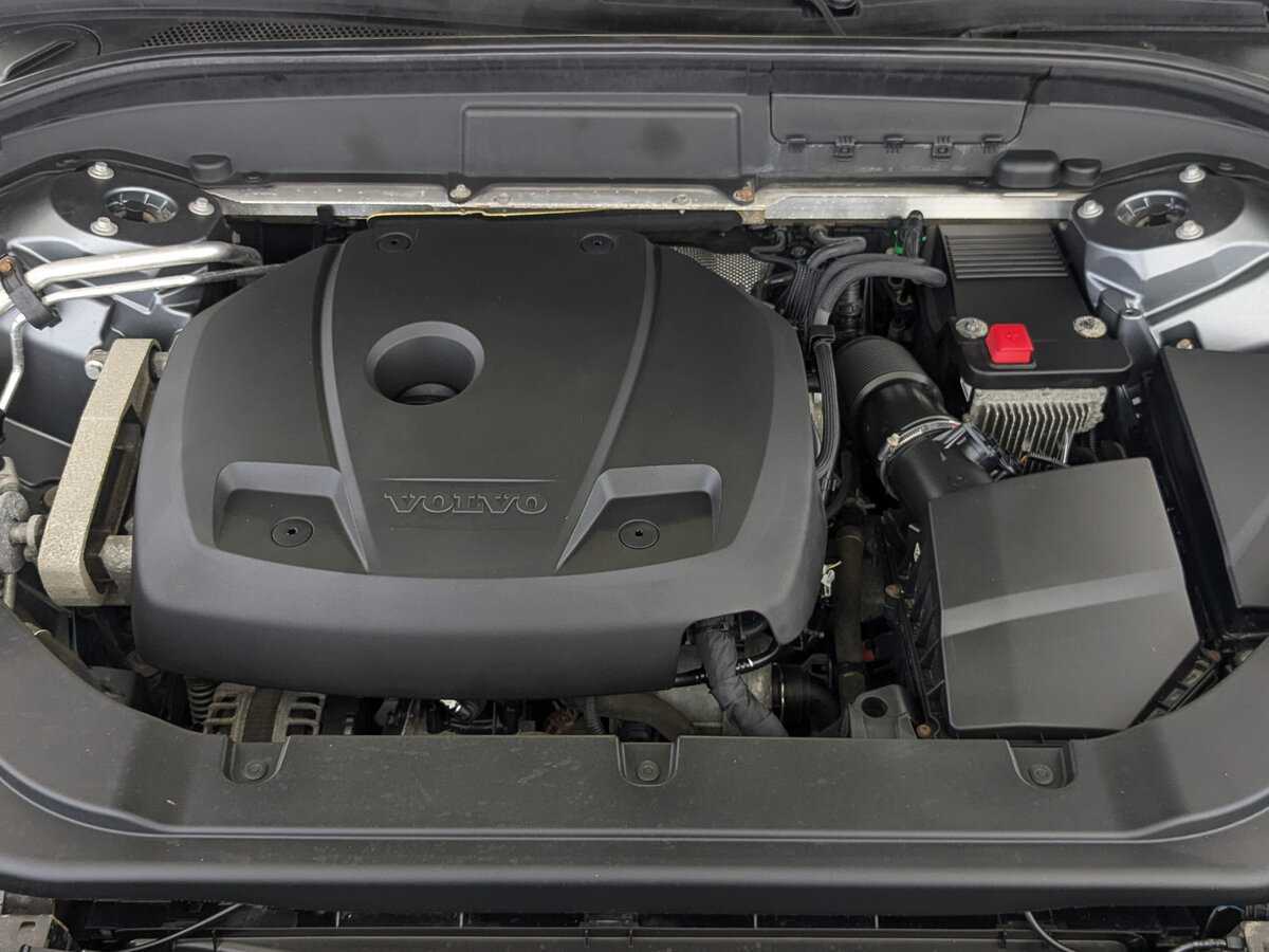 Volvo XC60, 2018 Фото №9