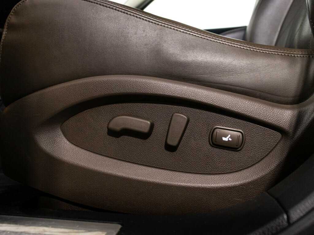 Infiniti FX30d, 2013 Фото №22