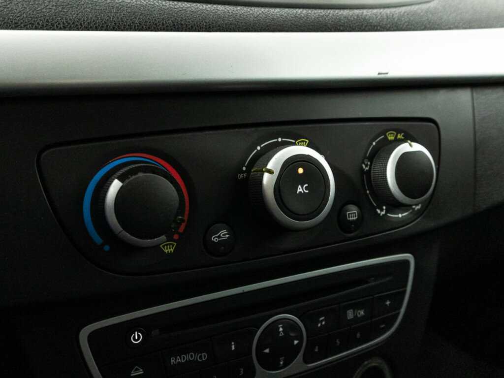 Renault Megane, 2011 Фото №15