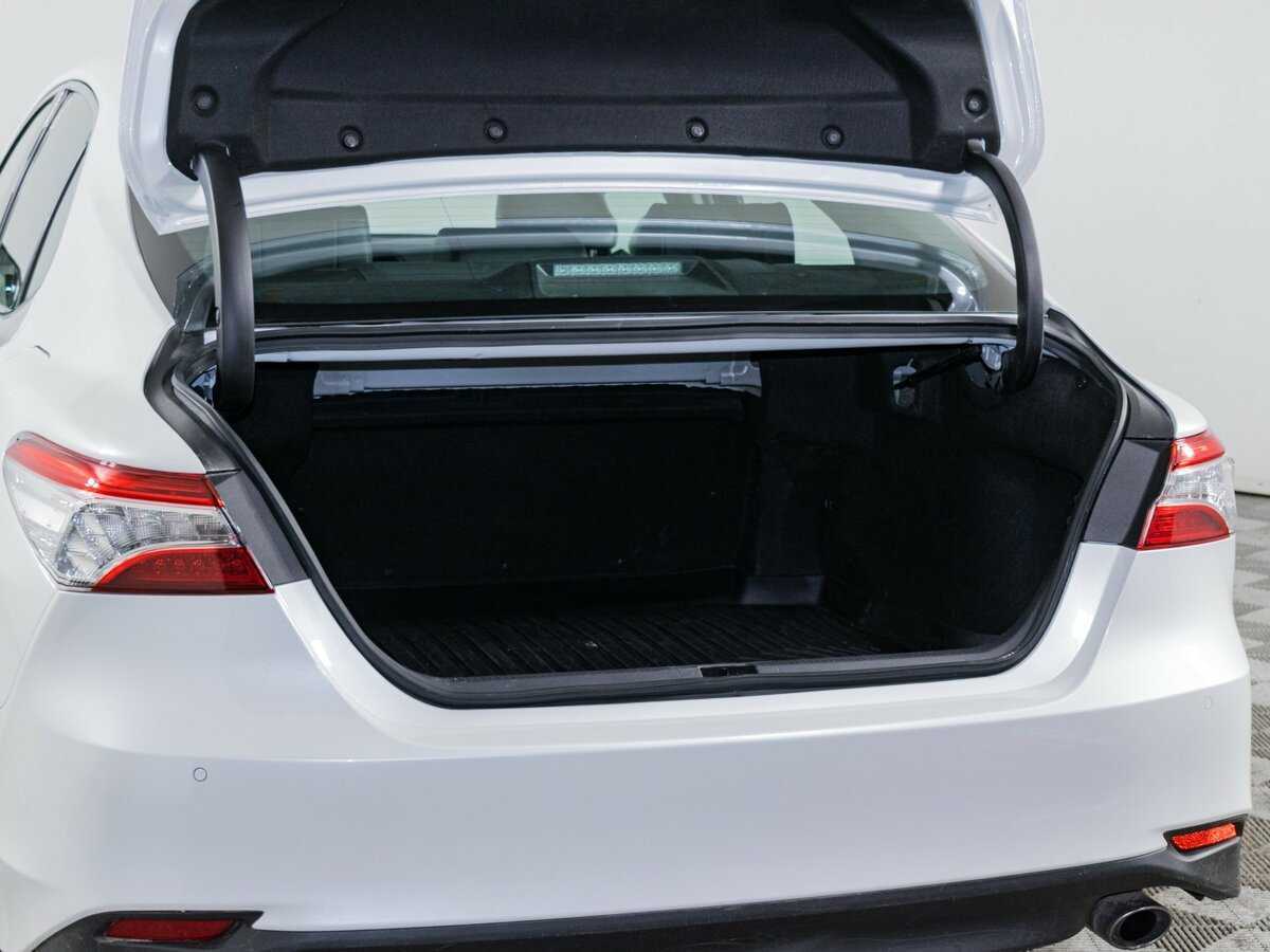 Toyota Camry, 2018 - 58 390 км. | Фото №7