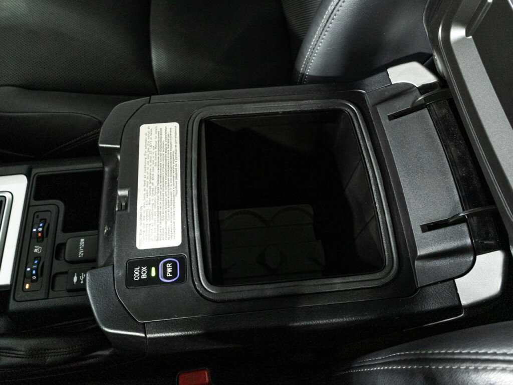 Toyota Land Cruiser Prado, 2018 Фото №19