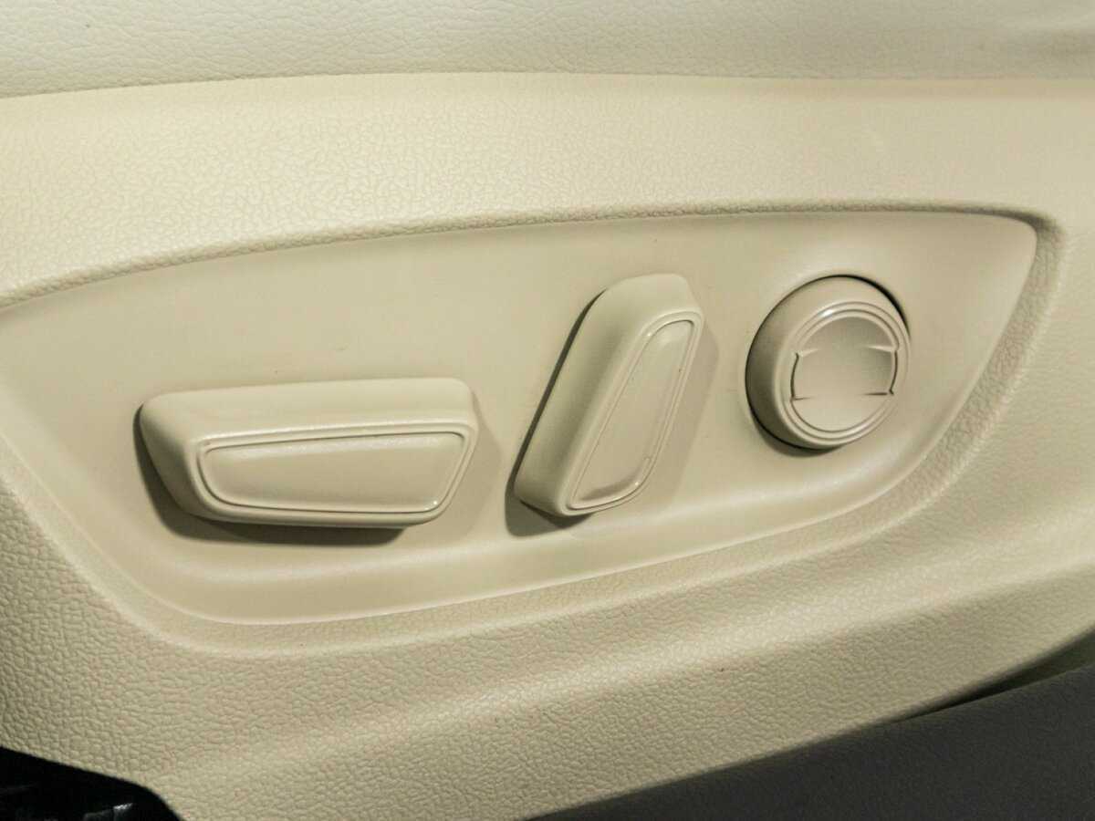 Toyota Camry, 2021 Фото №14