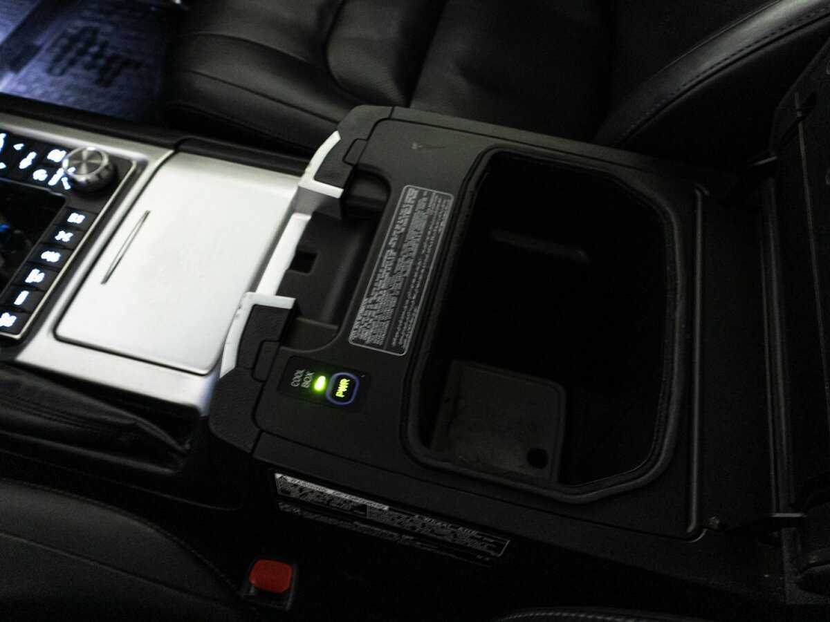 Toyota Land Cruiser, 2016 Фото №25