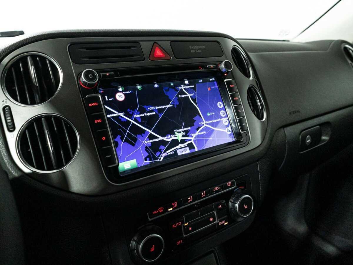 Volkswagen Tiguan, 2010 Фото №15