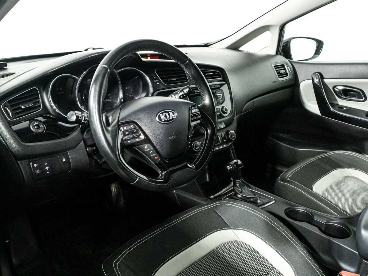 Kia Ceed, 2015 Фото №11