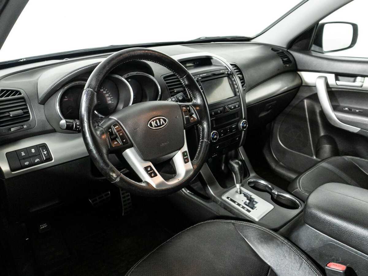Kia Sorento, 2011 Фото №11