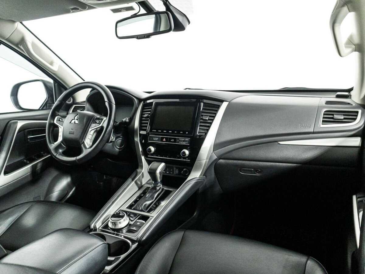 Mitsubishi Pajero Sport, 2021 Фото №9