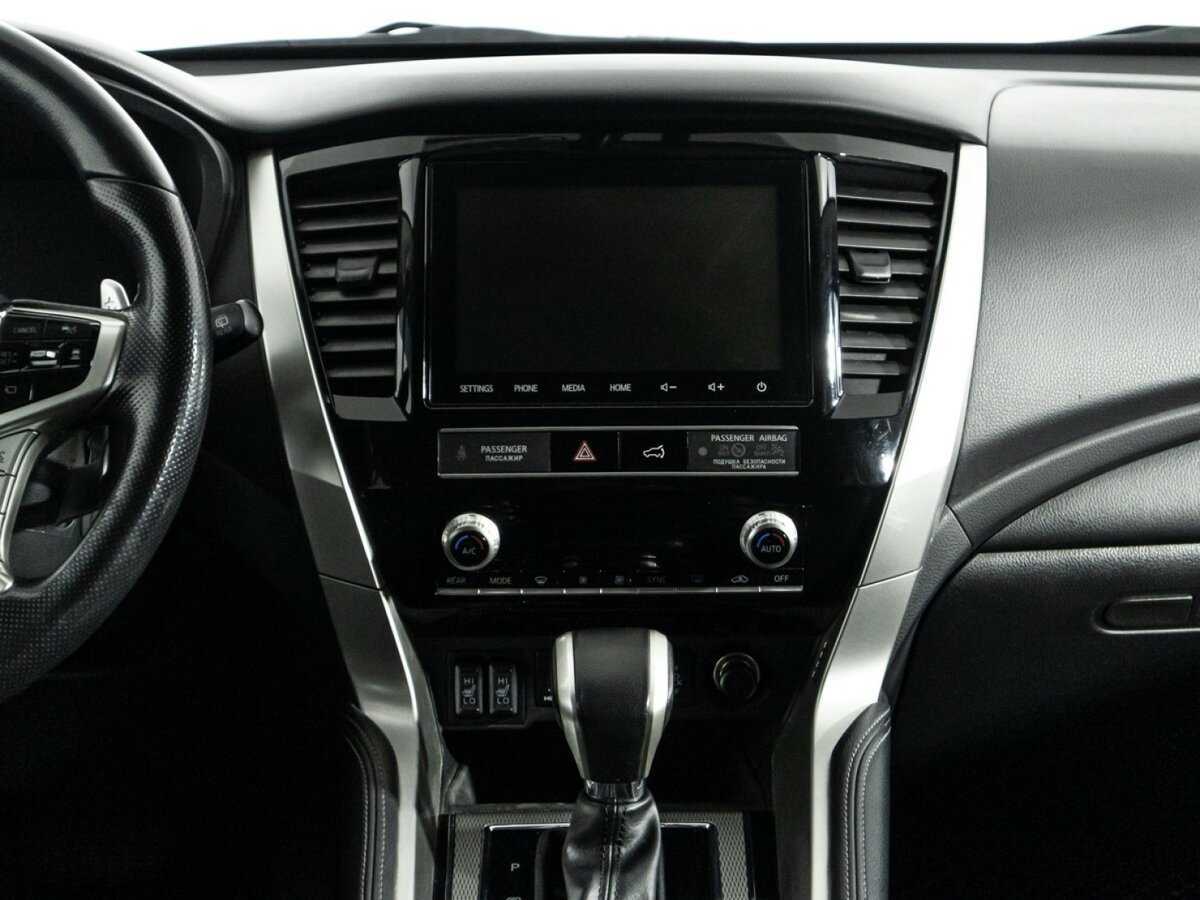 Mitsubishi Pajero Sport, 2021 Фото №14