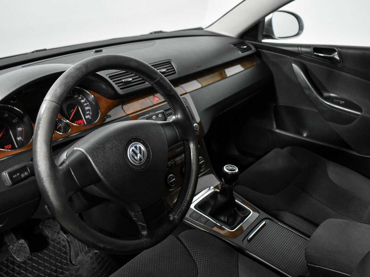 Volkswagen Passat, 2006 - 274 261 км. | Фото №7