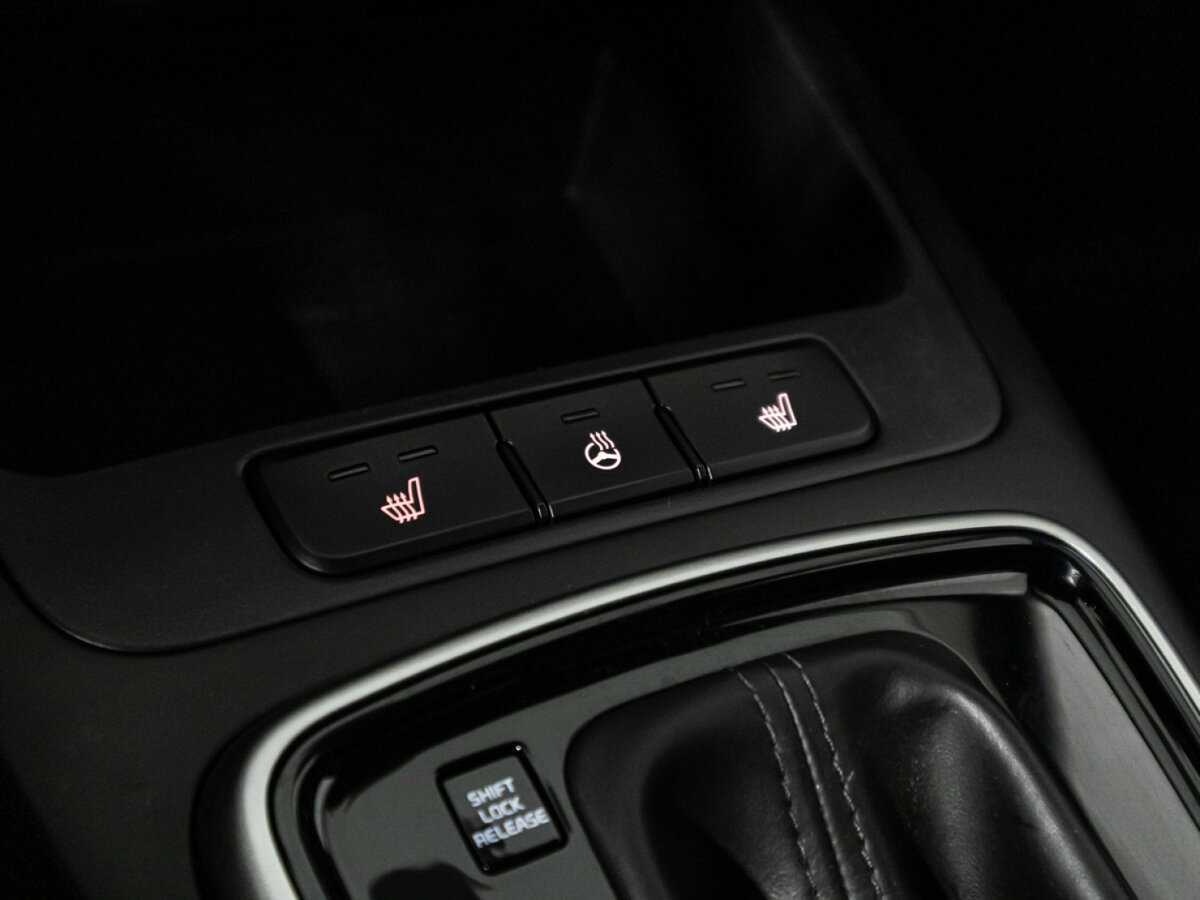 Kia Rio, 2017 Фото №17