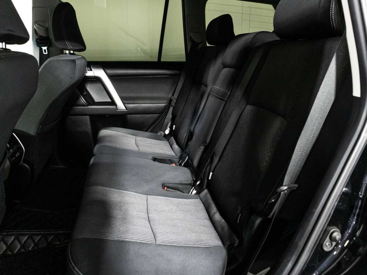 Toyota Land Cruiser Prado, 2017 Фото №8