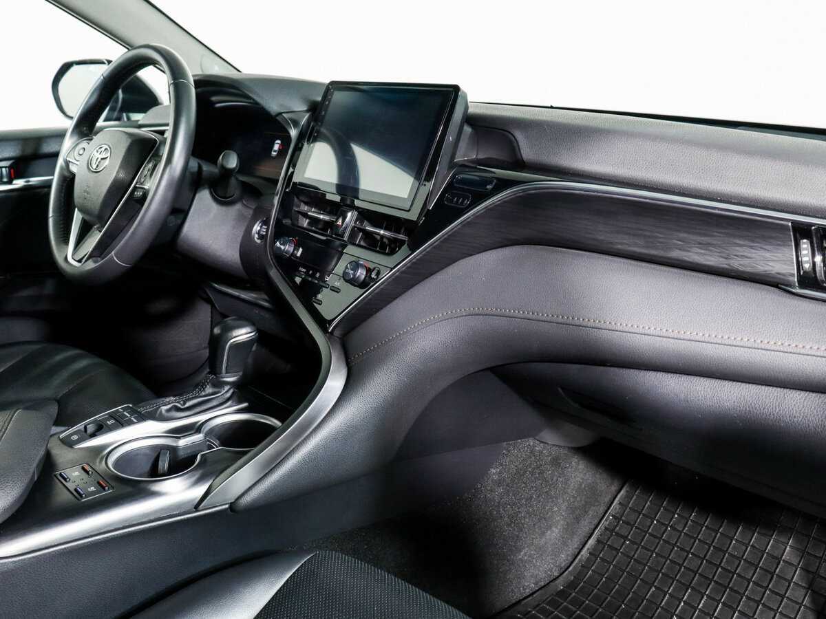 Toyota Camry, 2023 Фото №9