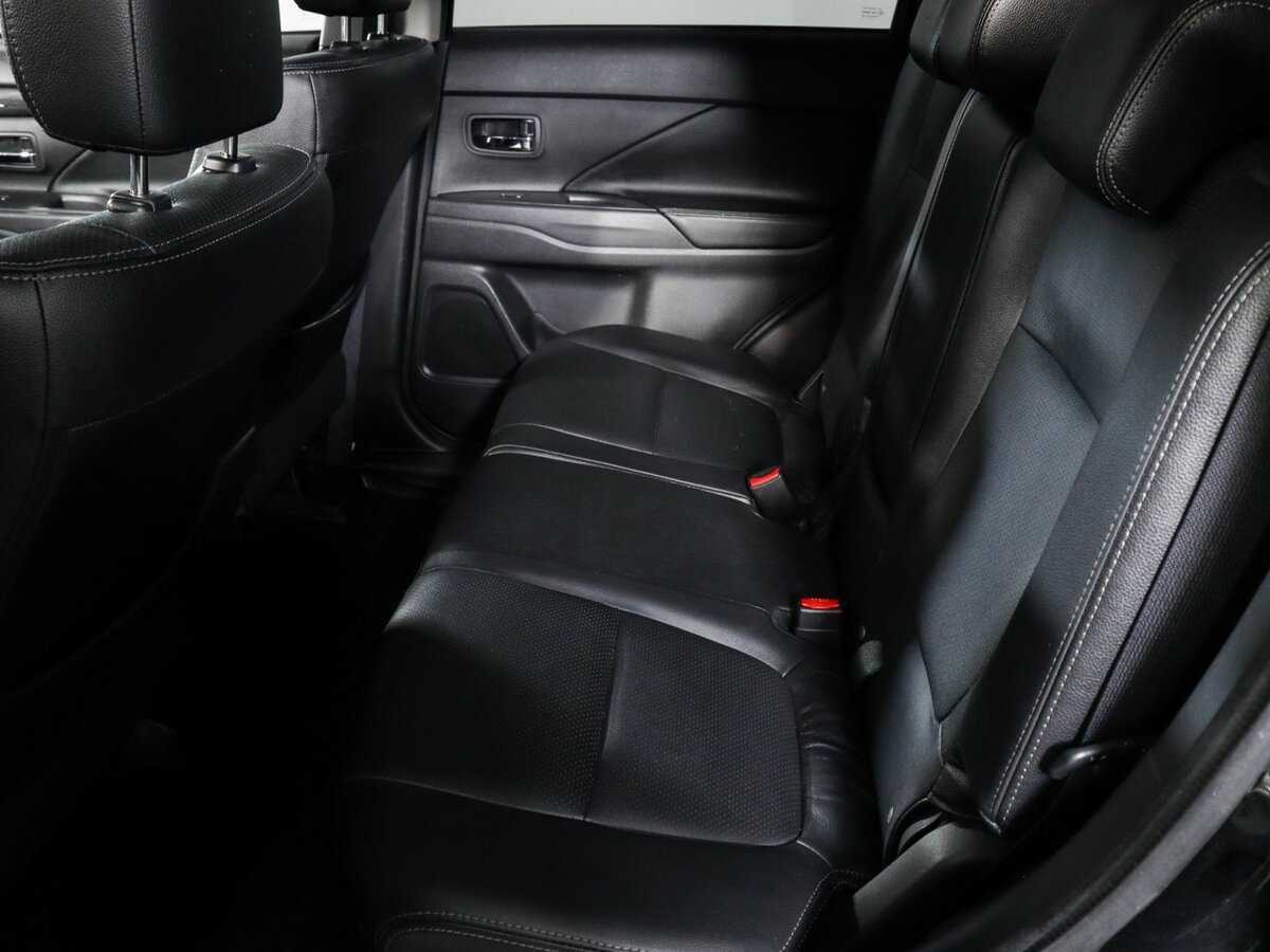 Mitsubishi Outlander, 2018 - 103 943 км. | Фото №7