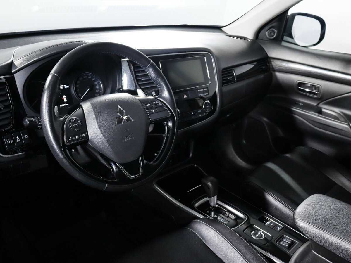 Mitsubishi Outlander, 2018 Фото №11