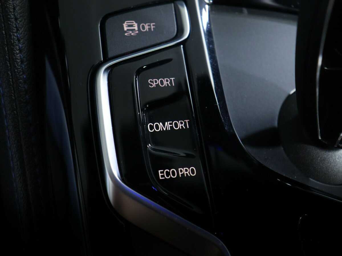 BMW 5 серии 520d xDrive, 2018 Фото №18