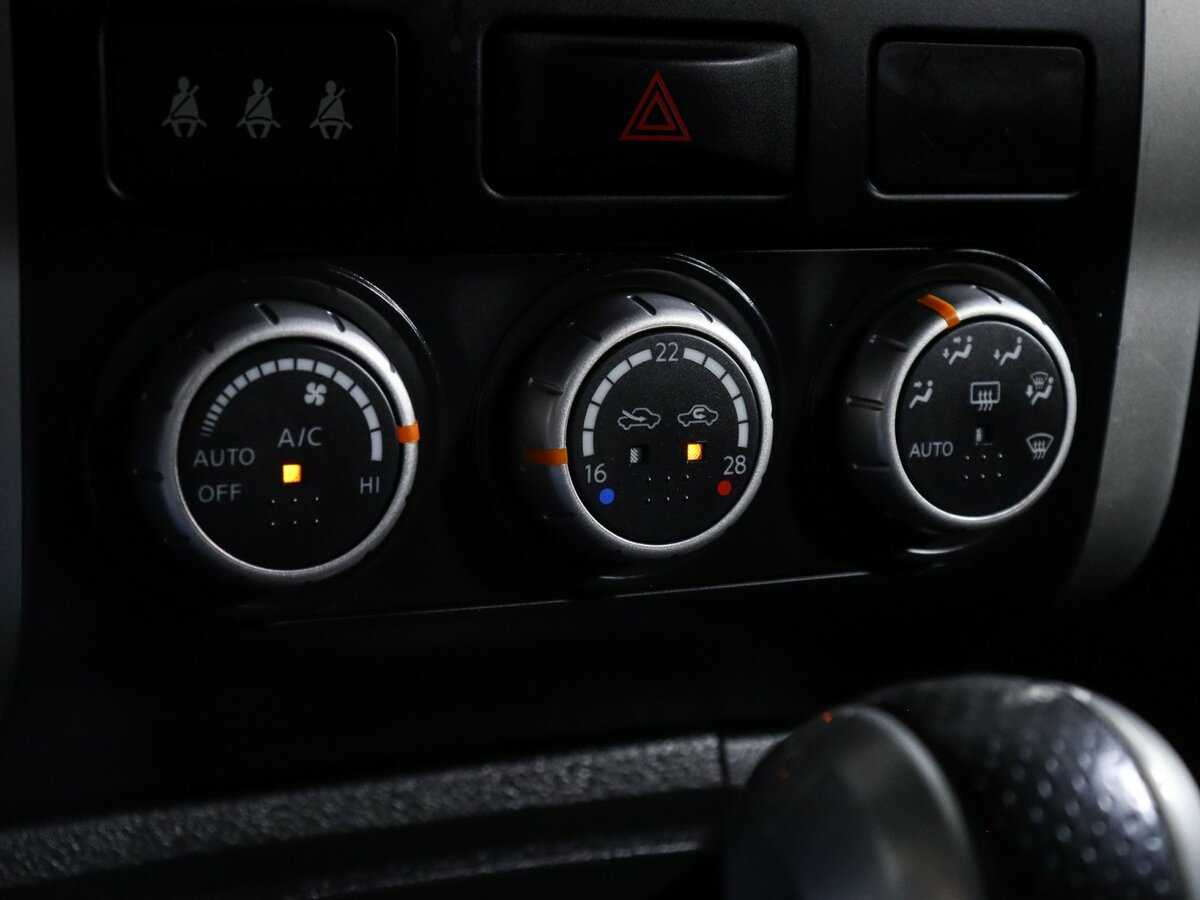 Nissan X-Trail, 2011 Фото №21