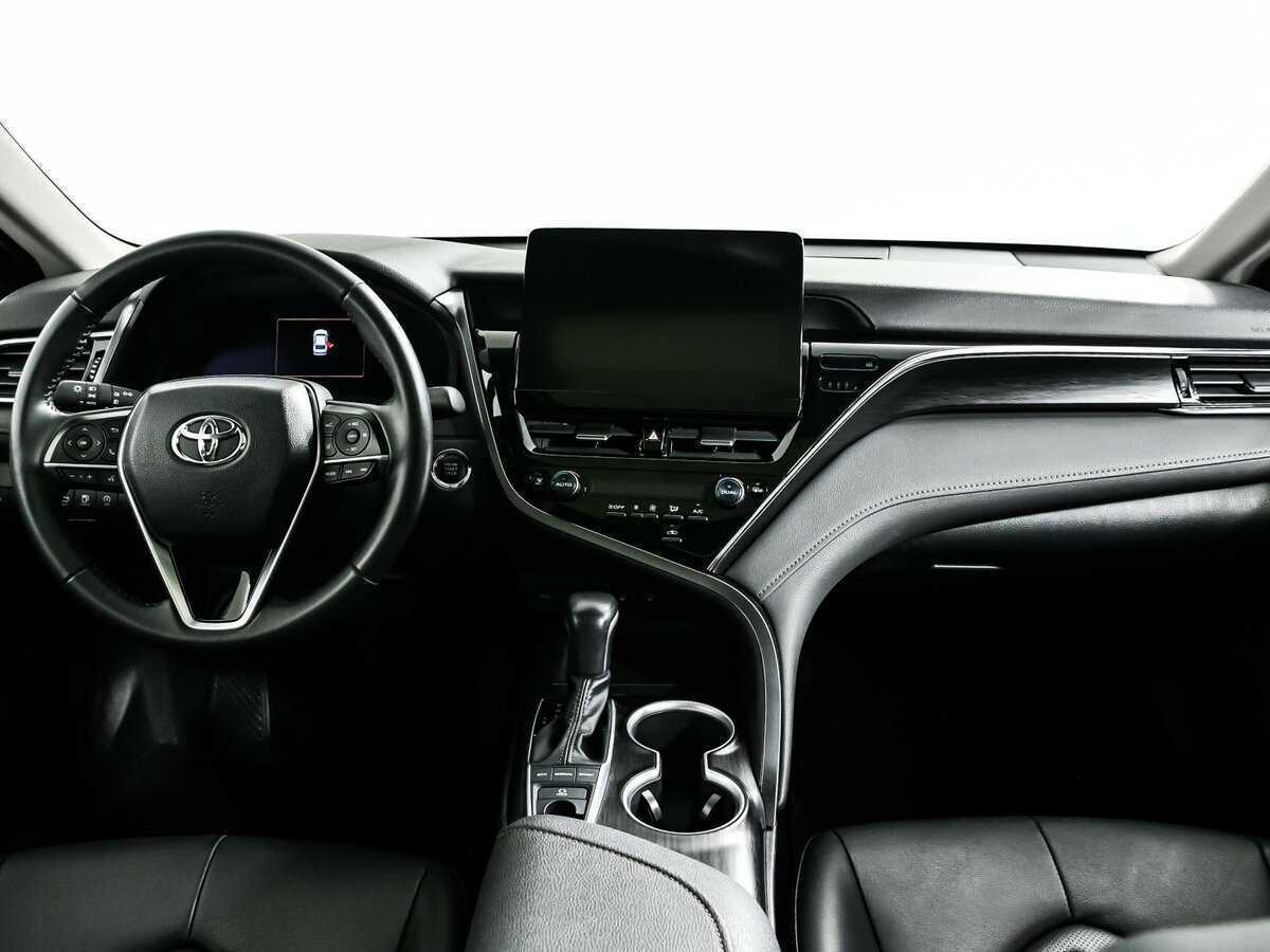 Toyota Camry, 2023 Фото №11