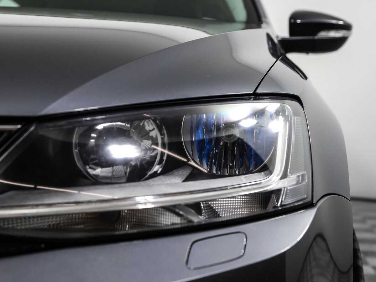 Volkswagen Jetta, 2017 Фото №15