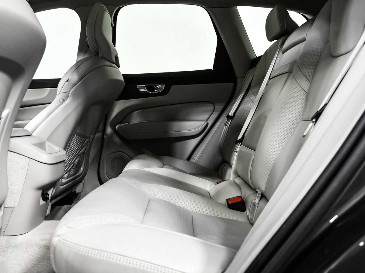 Volvo XC60, 2019 Фото №13