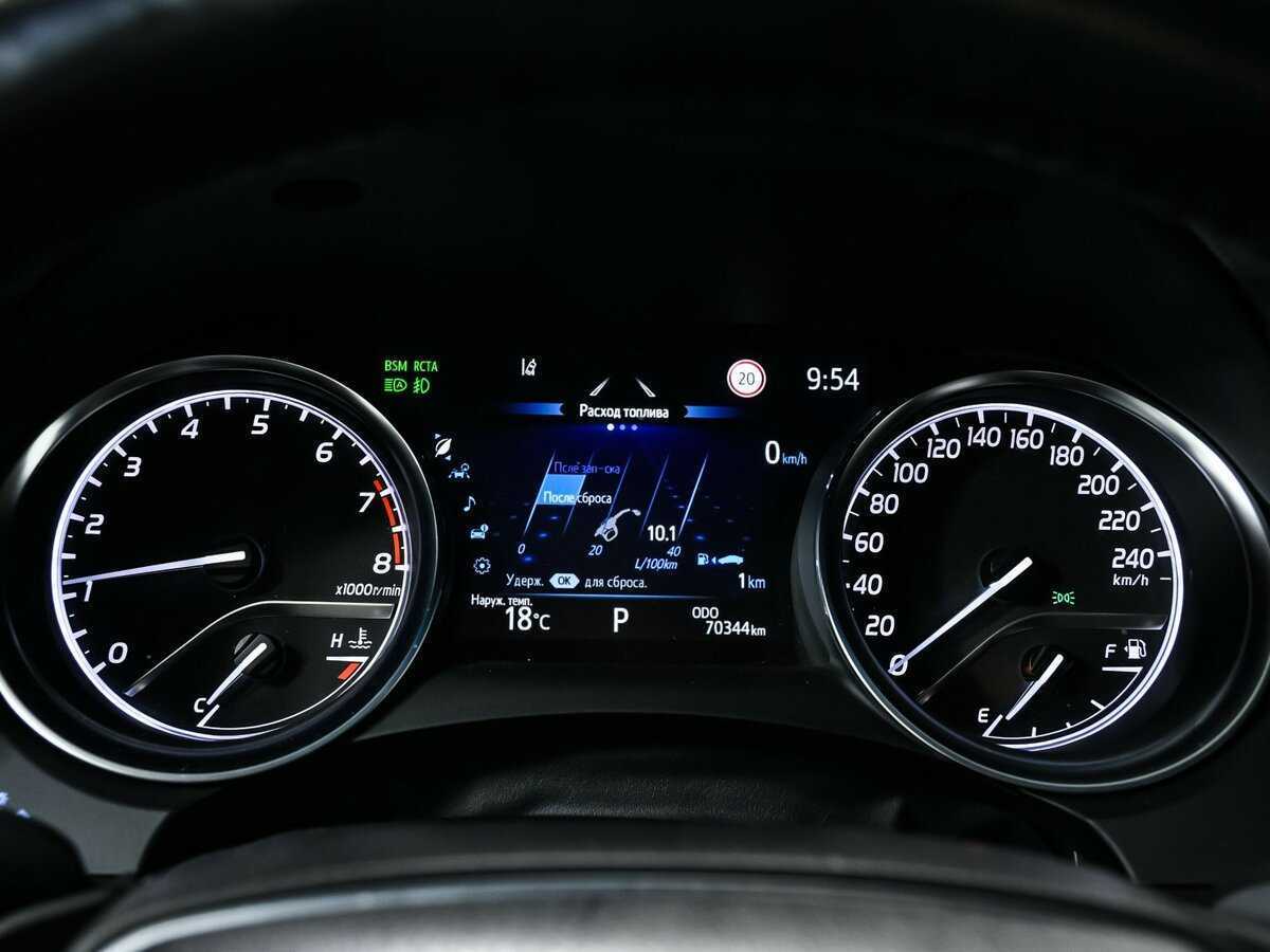 Toyota Camry, 2021 Фото №10