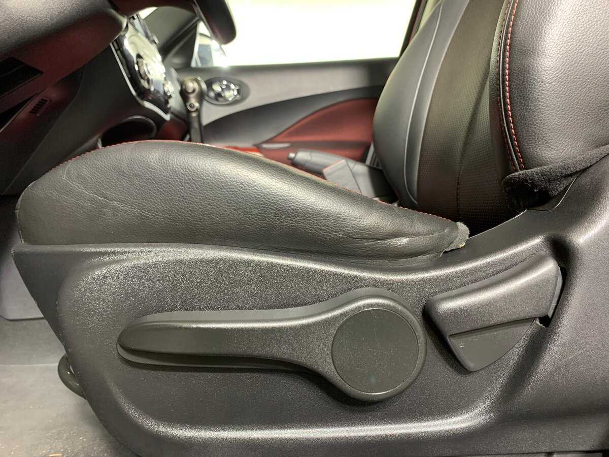 Nissan Juke, 2011 Фото №17