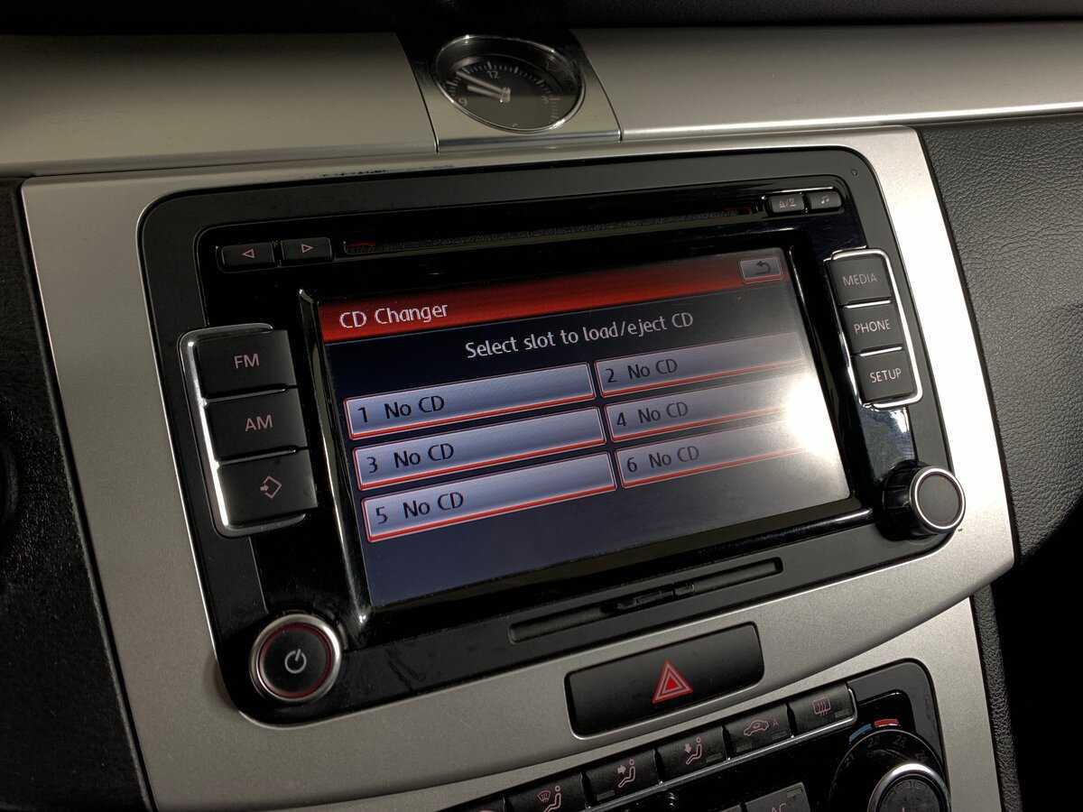 Volkswagen Passat CC, 2011 Фото №16