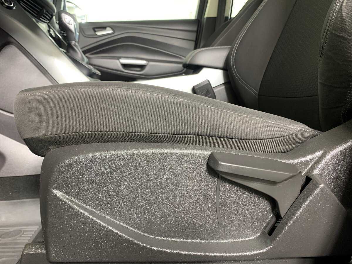 Ford Kuga, 2019 Фото №17