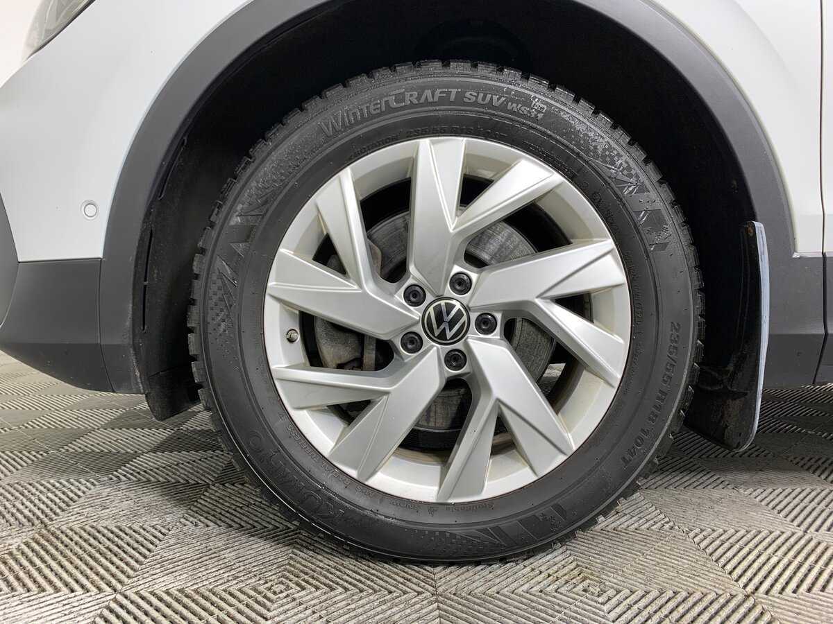 Volkswagen Tiguan, 2021 Фото №9
